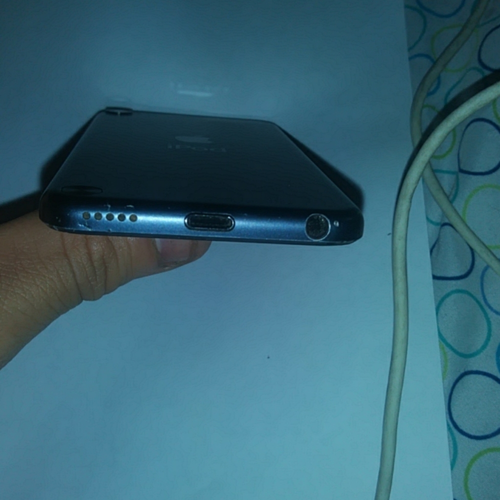 Ipod - Picture 4 of 4